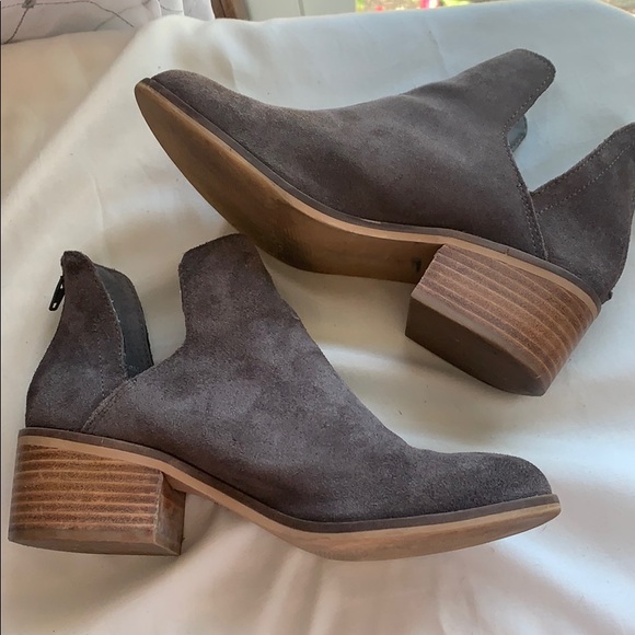 Steve Madden Shoes - Steve Madden Adelphie Split Ankle Black Booties 8